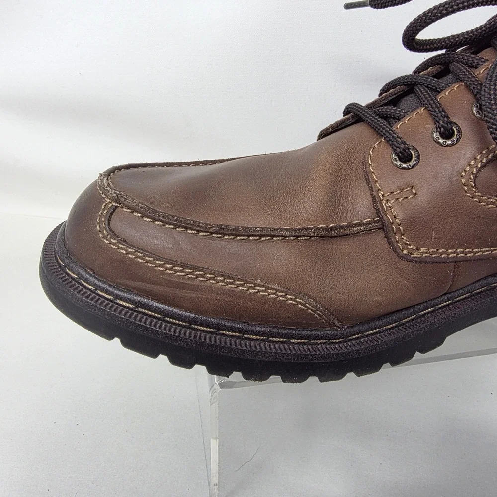 Dockers ships from